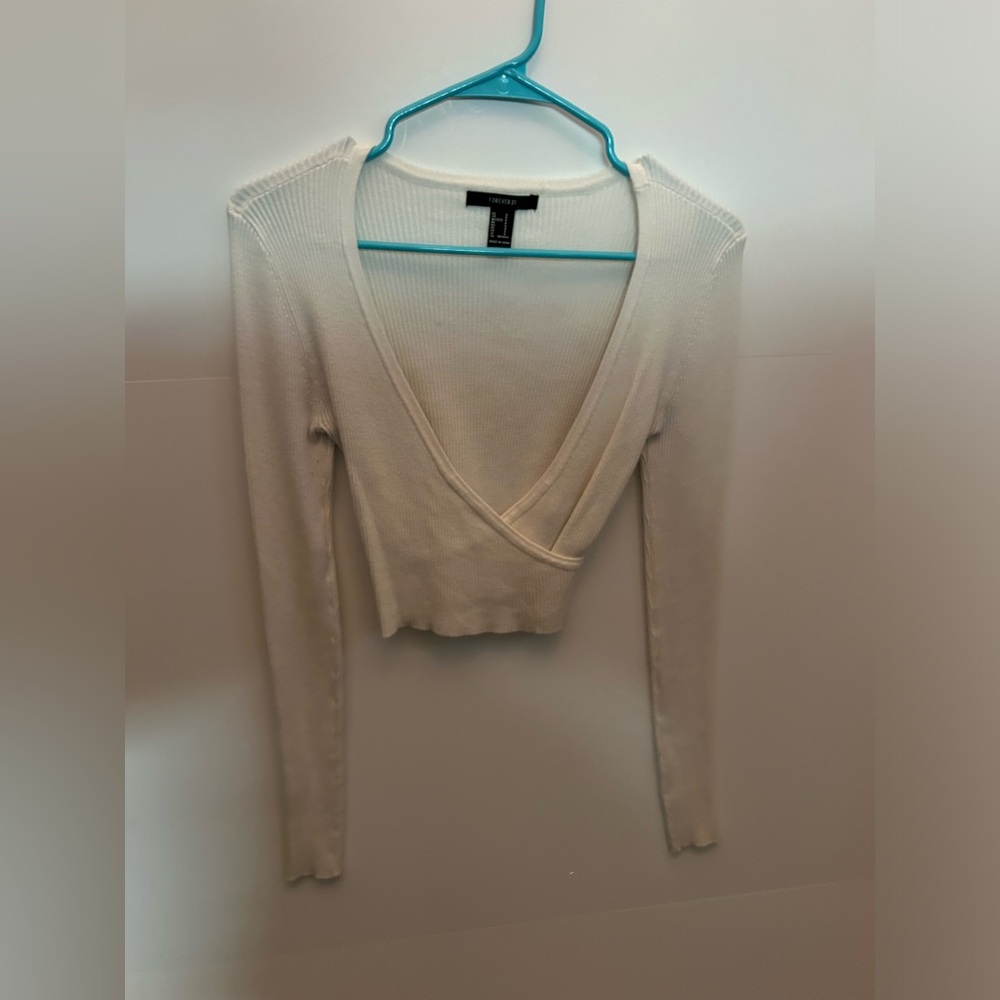 White wrap crop top long sleeved